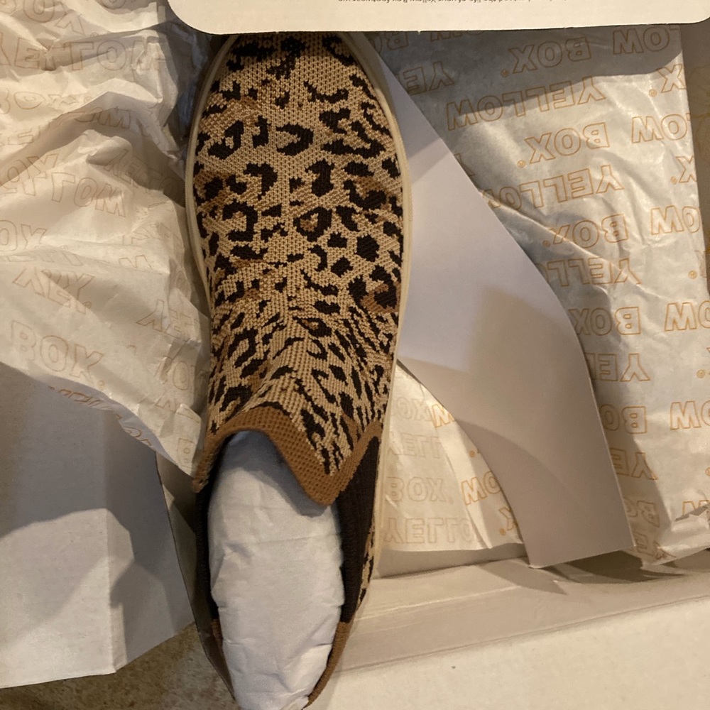 Pull On Ankle Bootie - Picture 3 of 3